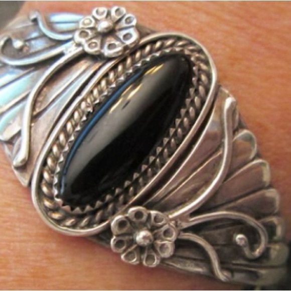 Navajo Sterling Silver Onyx Cuff Bracelet Black Onyx Cuff Bracelet,925Hallmarked - Picture 3 of 11